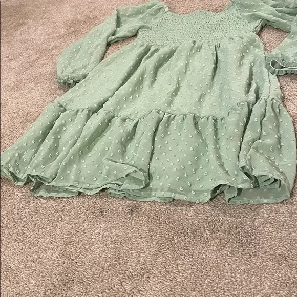 Market & Spruce Textured Green Off-Shoulder Long Sleeve Dress - Picture 3 of 6